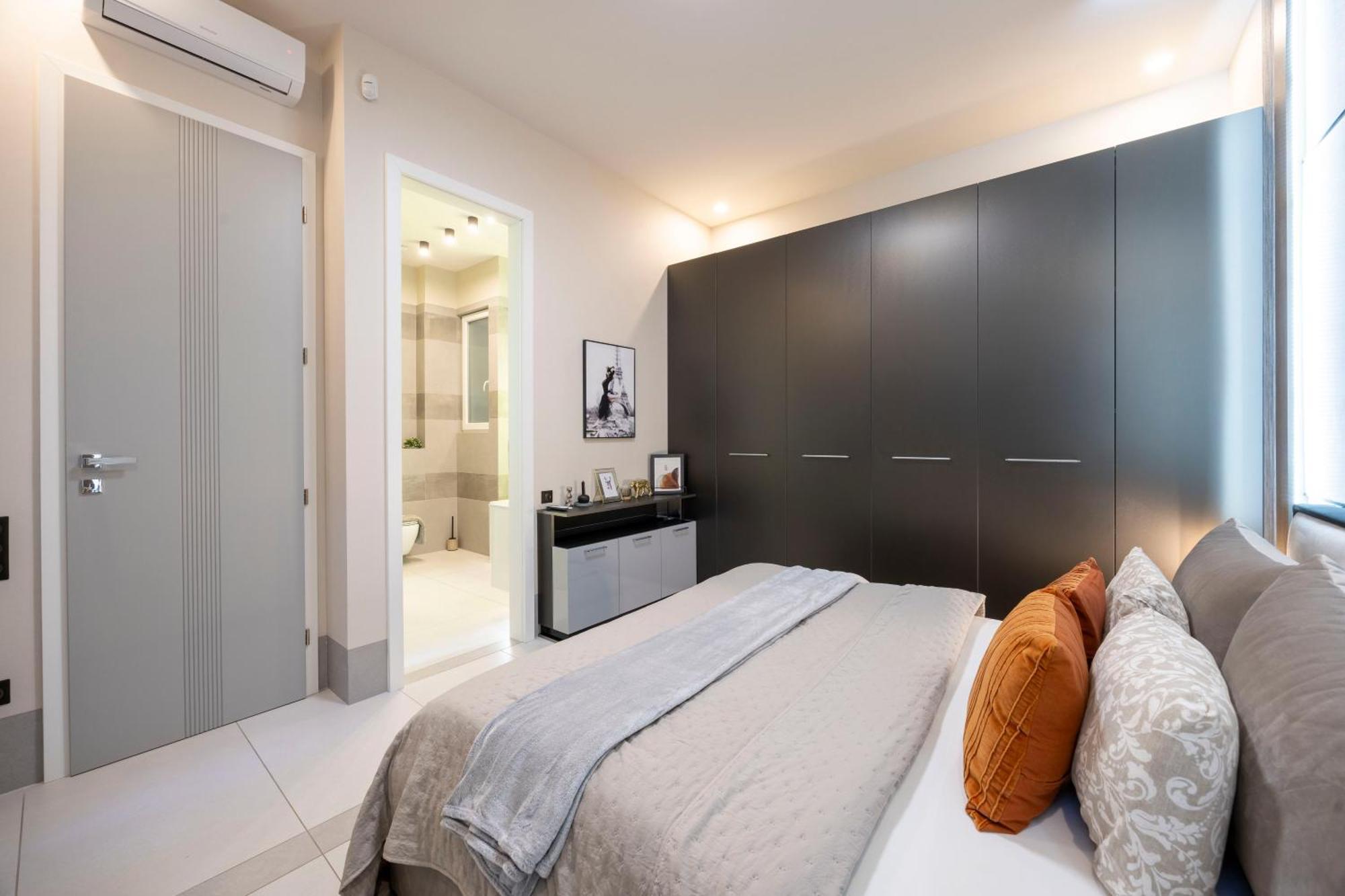 Luxurious High-end Grand On The St Stephen Road Budapest